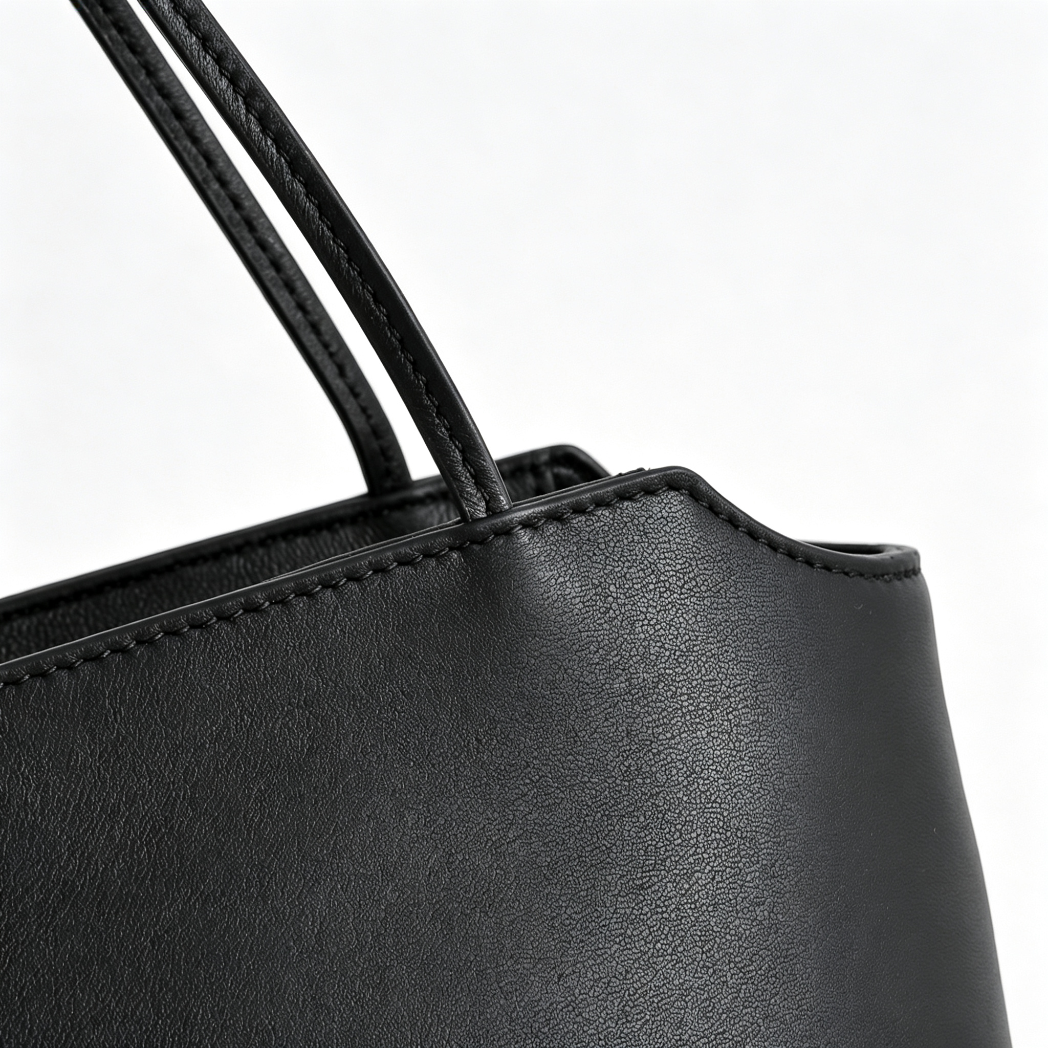 The Row Terrasse To Go Mini Shoulder Bag | 27cm Soft Lambskin Underarm Bag | Black Minimalist Handbag