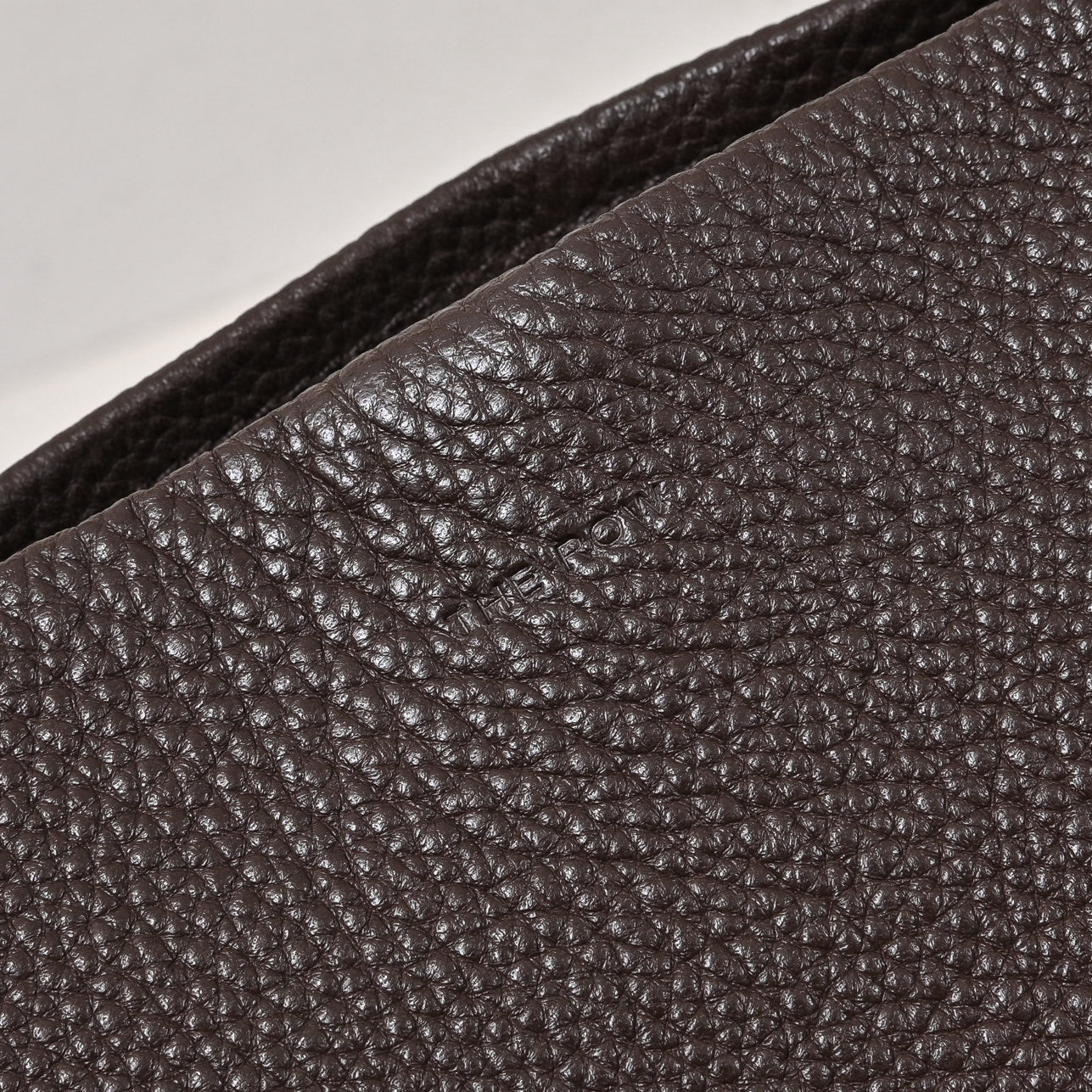 The Row N/S Park Large Tote Bag | 38cm Grained Calfskin Leather Bucket Bag | Espresso/Dark Brown