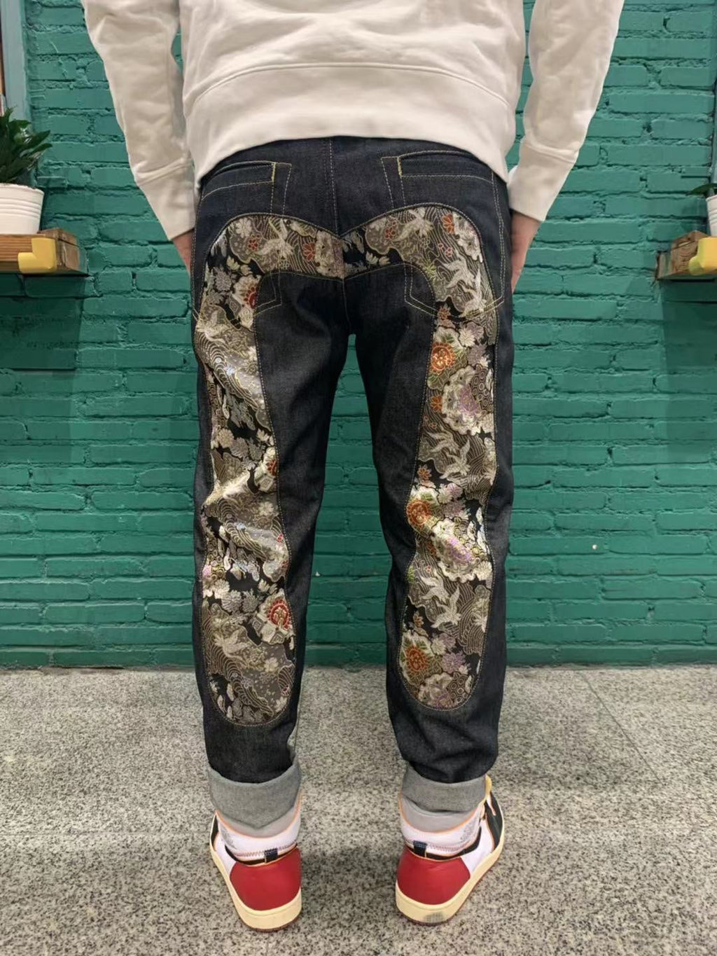 Evisu Men's "Dragon & Floral" Ukiyo-e Embroidered Jeans – Raw Denim Japanese Streetwear