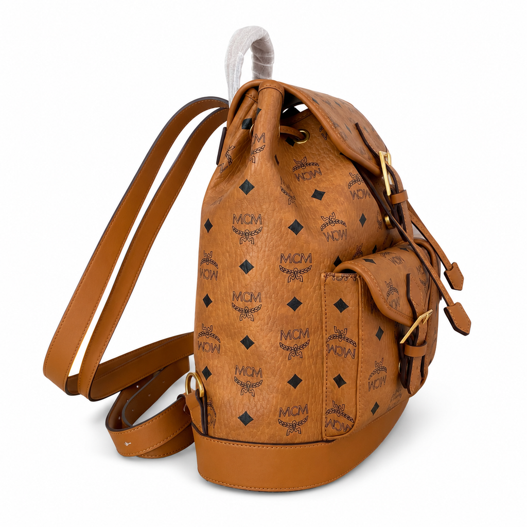 MCM Aren Backpack in Cognac Visetos – Drawstring Flap Buckle Monogram Backpack, 31.5x29x13cm