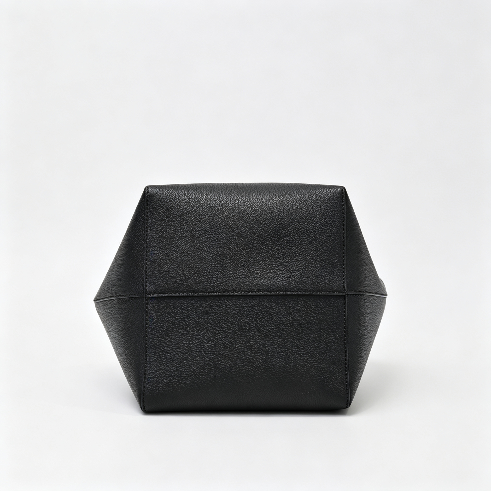 The Row Park Bucket Bag Large | 38cm Pebbled Calfskin Water Bucket Tote | Black Shoulder Bag