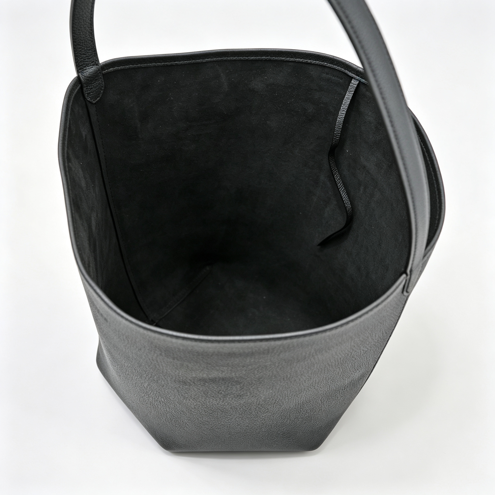 The Row Park Bucket Bag Large | 38cm Pebbled Calfskin Water Bucket Tote | Black Shoulder Bag